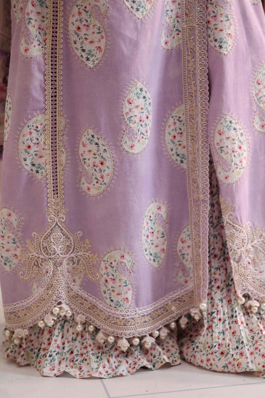 Maria.B MPrints Embroidered Lawn Unstitched 3Pc Suit MPT-3009-B