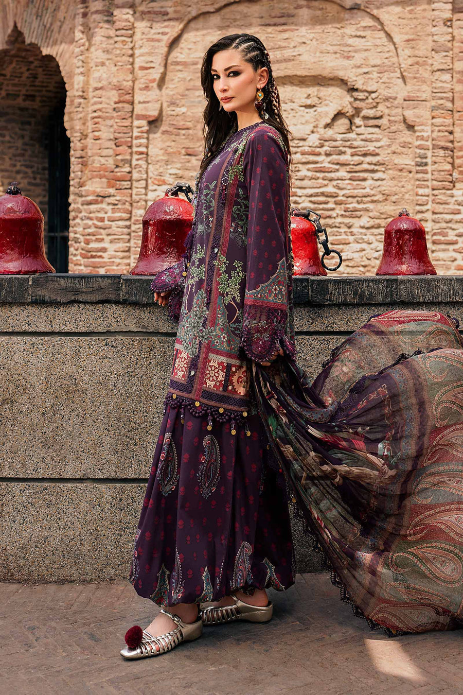 Maria B MPrints Embroidered Cambric Unstitched 3Pc Suit MPT-3102-B