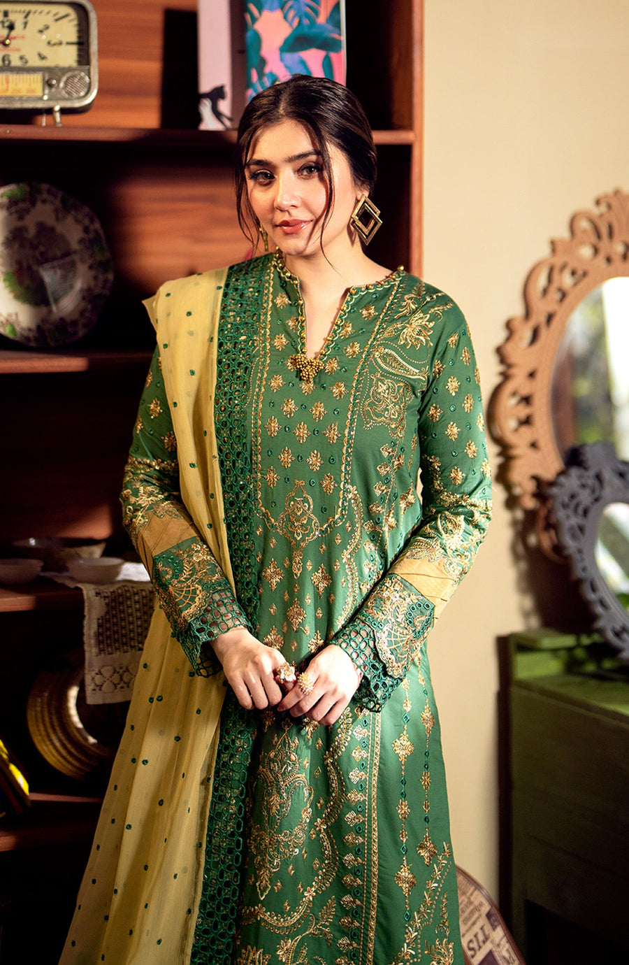 Maryum N Maria Embroidered Lawn Unstitched 3Pc Suit MS24-551 Dure