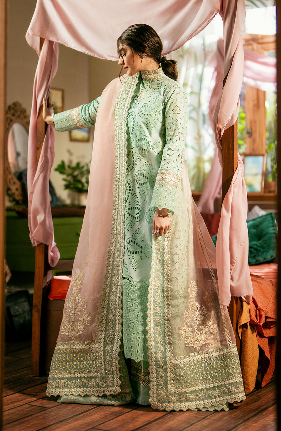 Maryum N Maria Embroidered Lawn Unstitched 3Pc Suit MS24-568 Rawiya