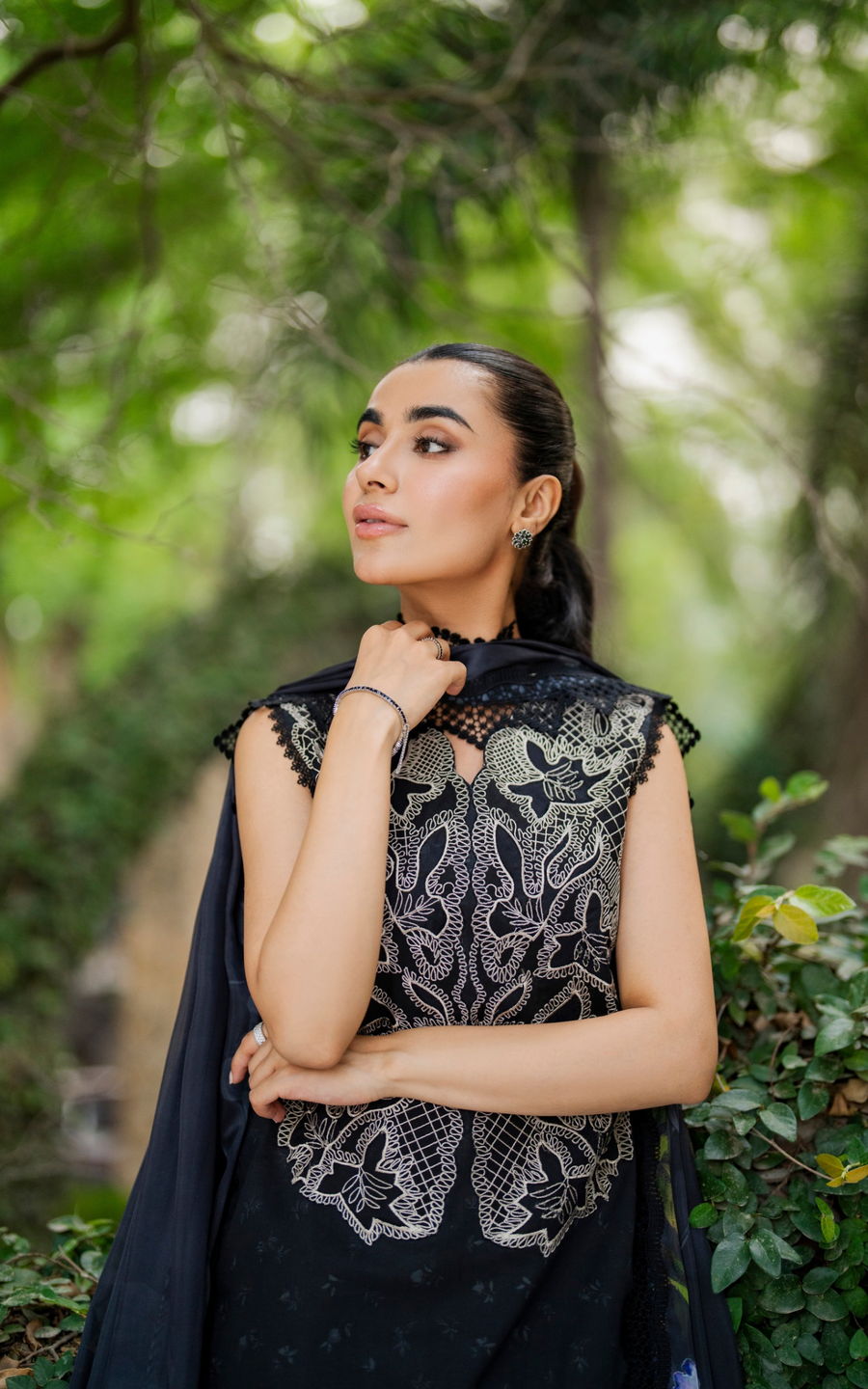 Asifa & Nabeel Meraki Embroidered Lawn Unstitched 3Pc Suit MSSL-06 Wildflower Whimsy