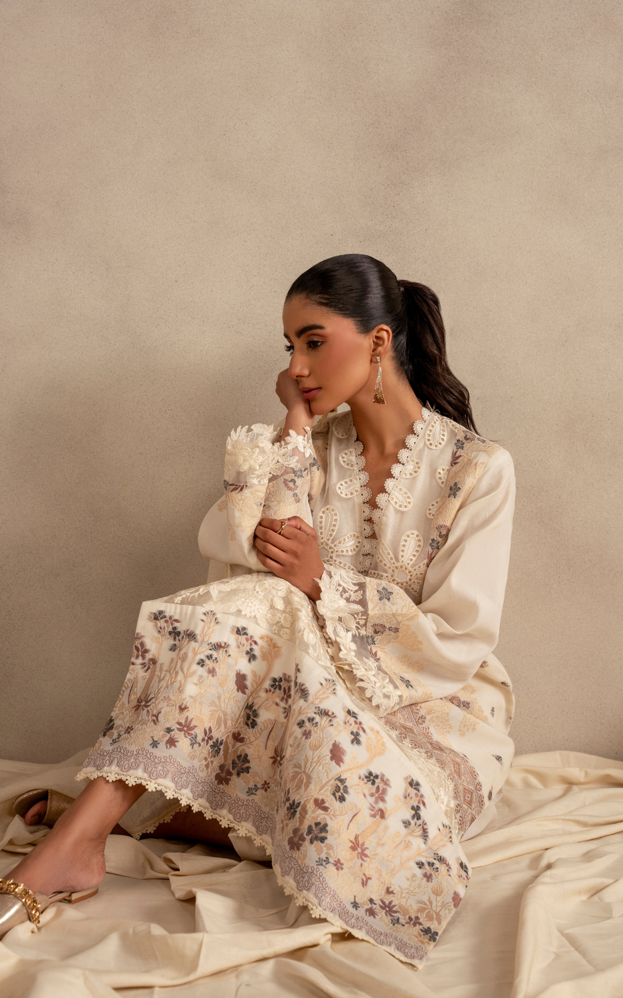 Asifa & Nabeel Meraki Embroidered Lawn Unstitched 3Pc Suit MSSL-09 Cloud Nine