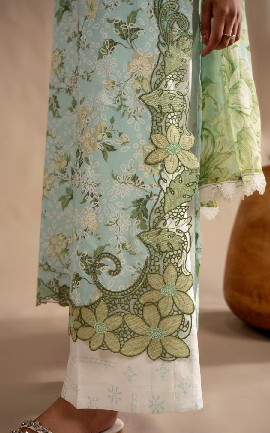 Asifa & Nabeel Meraki Embroidered Lawn Unstitched 3Pc Suit MSSL-12 Mint Mosaic