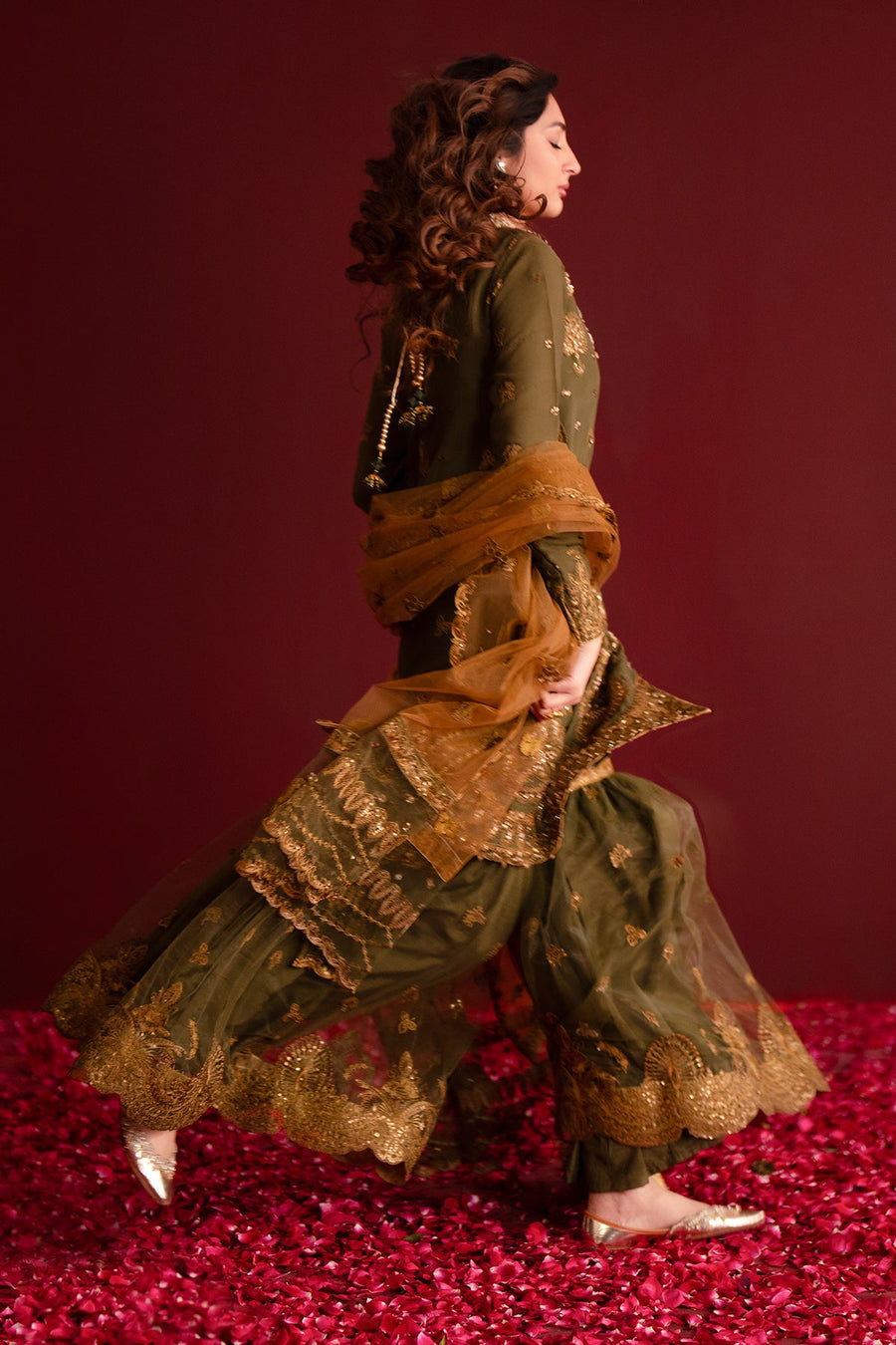 Emaan Adeel Nooresha Embroidered Chiffon Unstitched 3Pc Suit - Sunoora