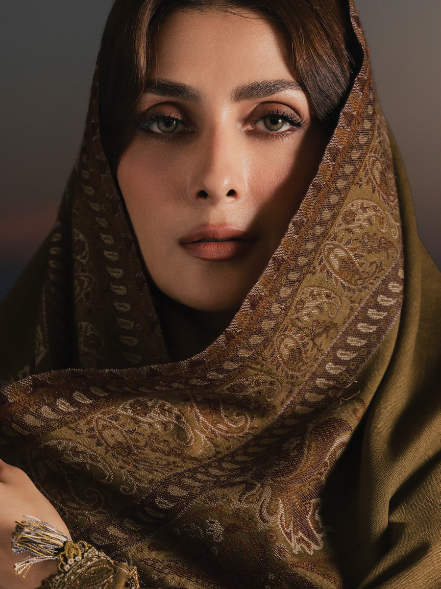 IZEL Musafir Embroidered Italian Woolen Unstitched 3Pc Suit - Mayal