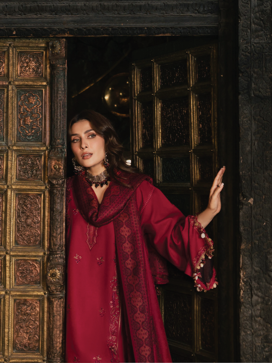 IZEL Musafir Embroidered Italian Woolen Unstitched 3Pc Suit - Aroha
