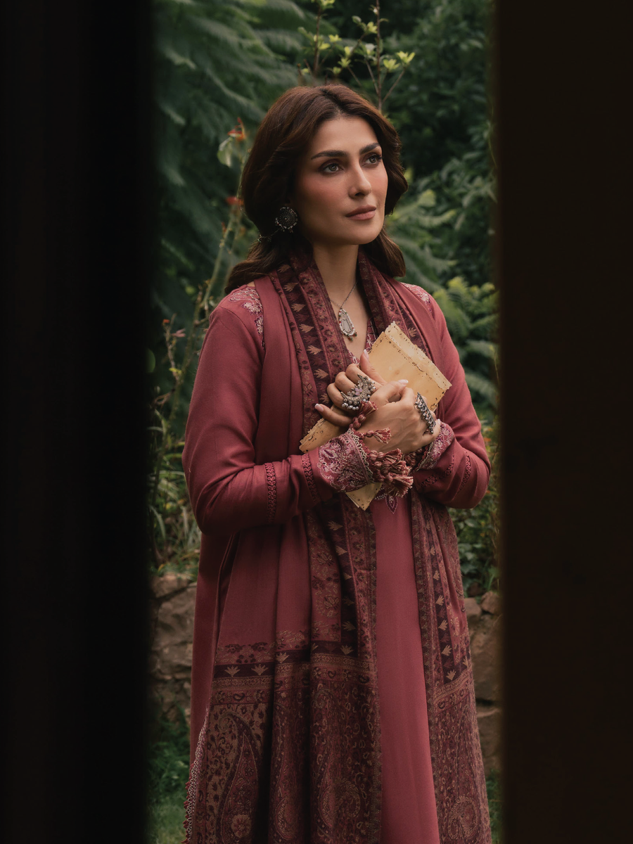 IZEL Musafir Embroidered Italian Woolen Unstitched 3Pc Suit - Zeba
