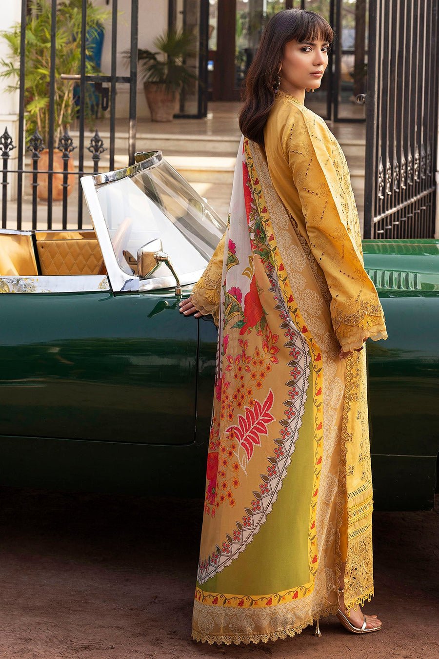 Motifz Premium Embroidered Lawn Unstitched 3Pc Suit 5323-GENEVA