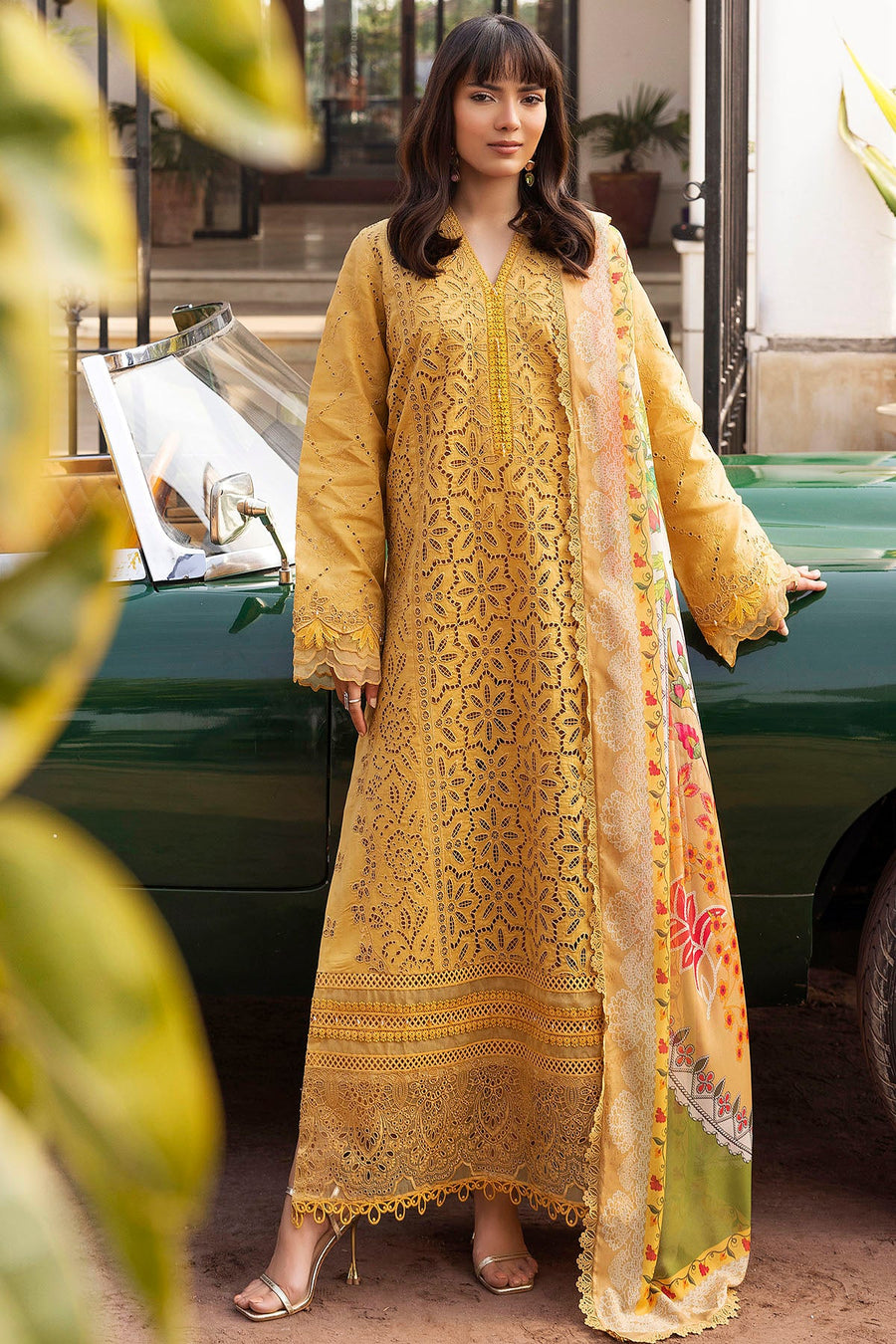 Motifz Premium Embroidered Lawn Unstitched 3Pc Suit 5323-GENEVA