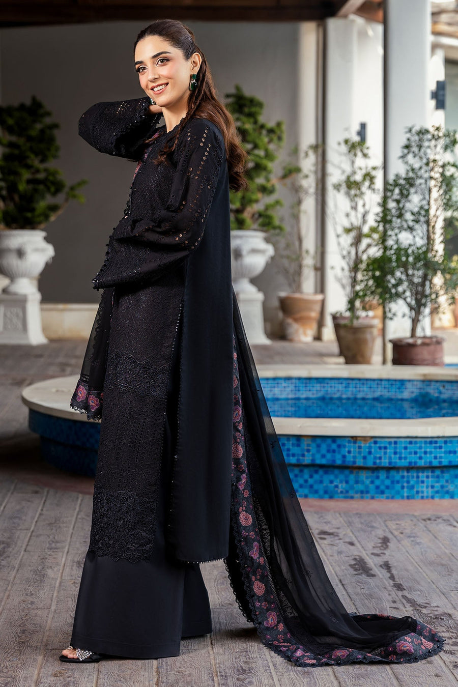 Motifz Premium Embroidered Lawn Unstitched 3Pc Suit 5326-COURTNEY