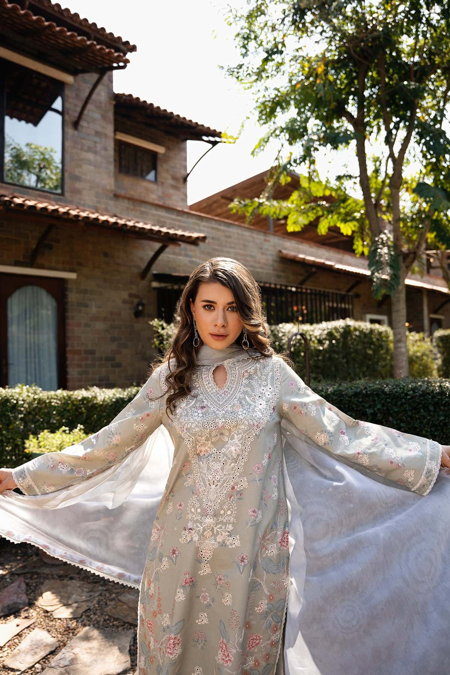 Afrozeh Damask The Holiday Unstitched Lawn 3Pc Suit AL-25-V2-09B MAELIS