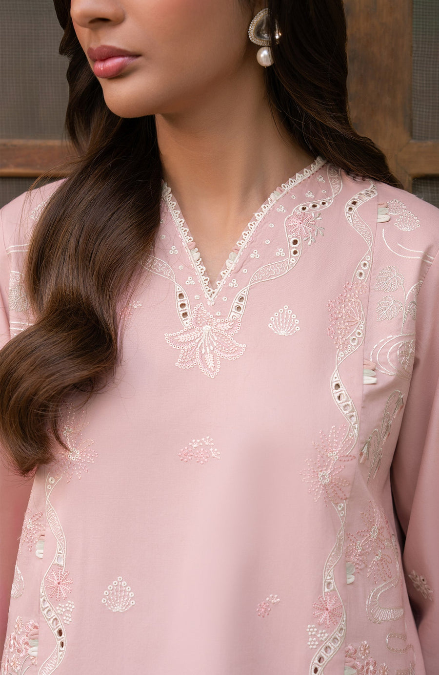 Seran Lamhay Embroidered Lawn Unstitched 3Pc Suit D-05 MEHRIN