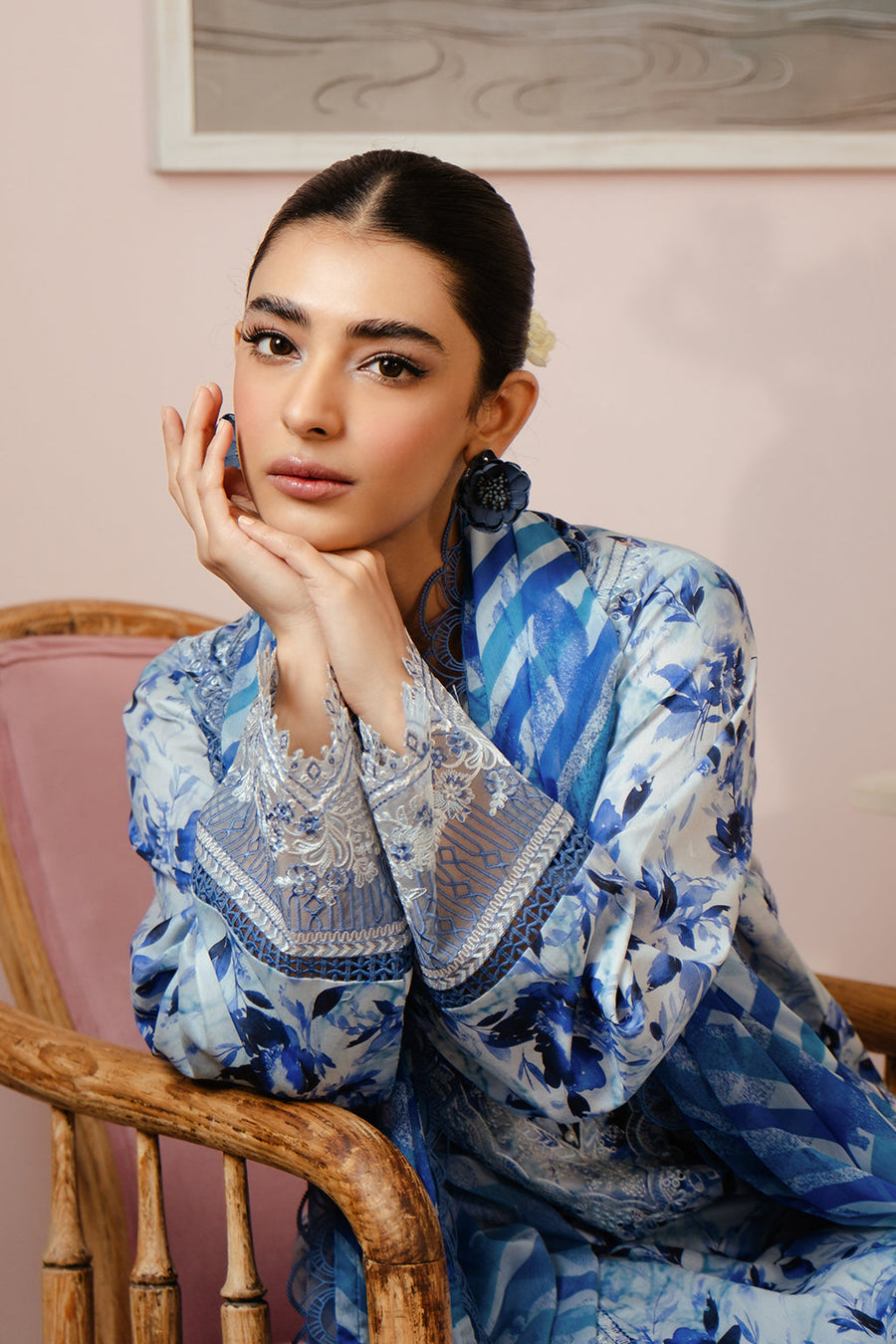 Afrozeh Malina Embroidered Luxury Lawn Unstitched 3Pc Suit AL-24-V3-10 MERIAL