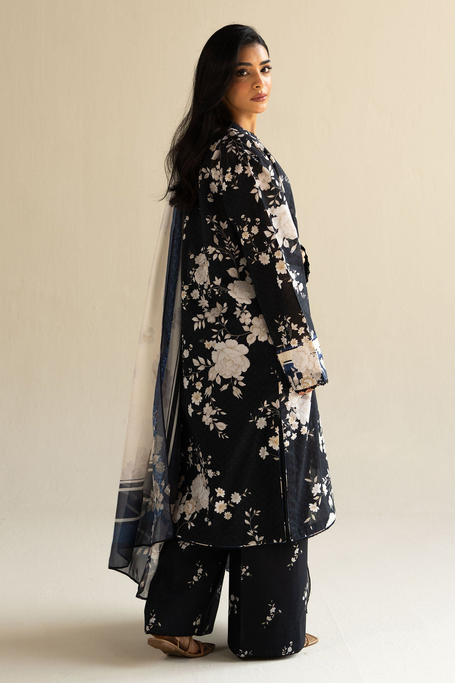 Coco by Zara Shahjahan Prints Unstitched Lawn 3Pc Suit D-05B MIA