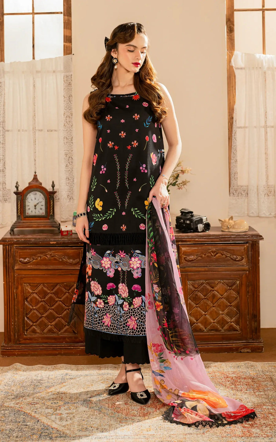 Asifa & Nabeel Meraki Vintage Embroidered Lawn Unstitched 3Pc Suit MVL25-08 Morbagh