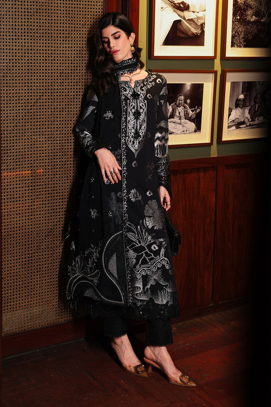 NUREH Exclusive Embroidered Lawn Jacquard Unstitched 3Pc Suit NE-227