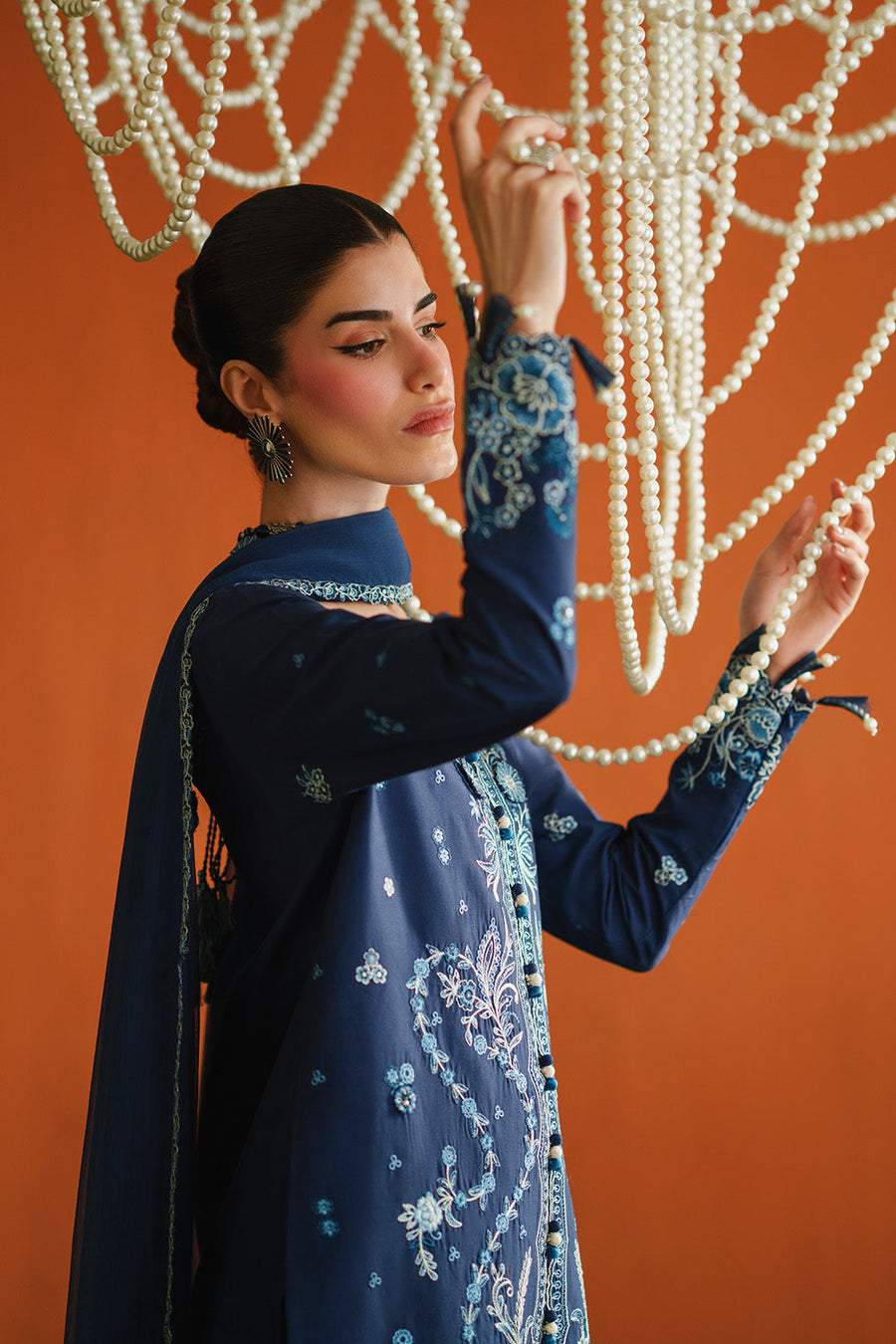 Zariya Zaira Embroidered Luxury Lawn Unstitched 3Pc Suit ZB6S104 NEVE