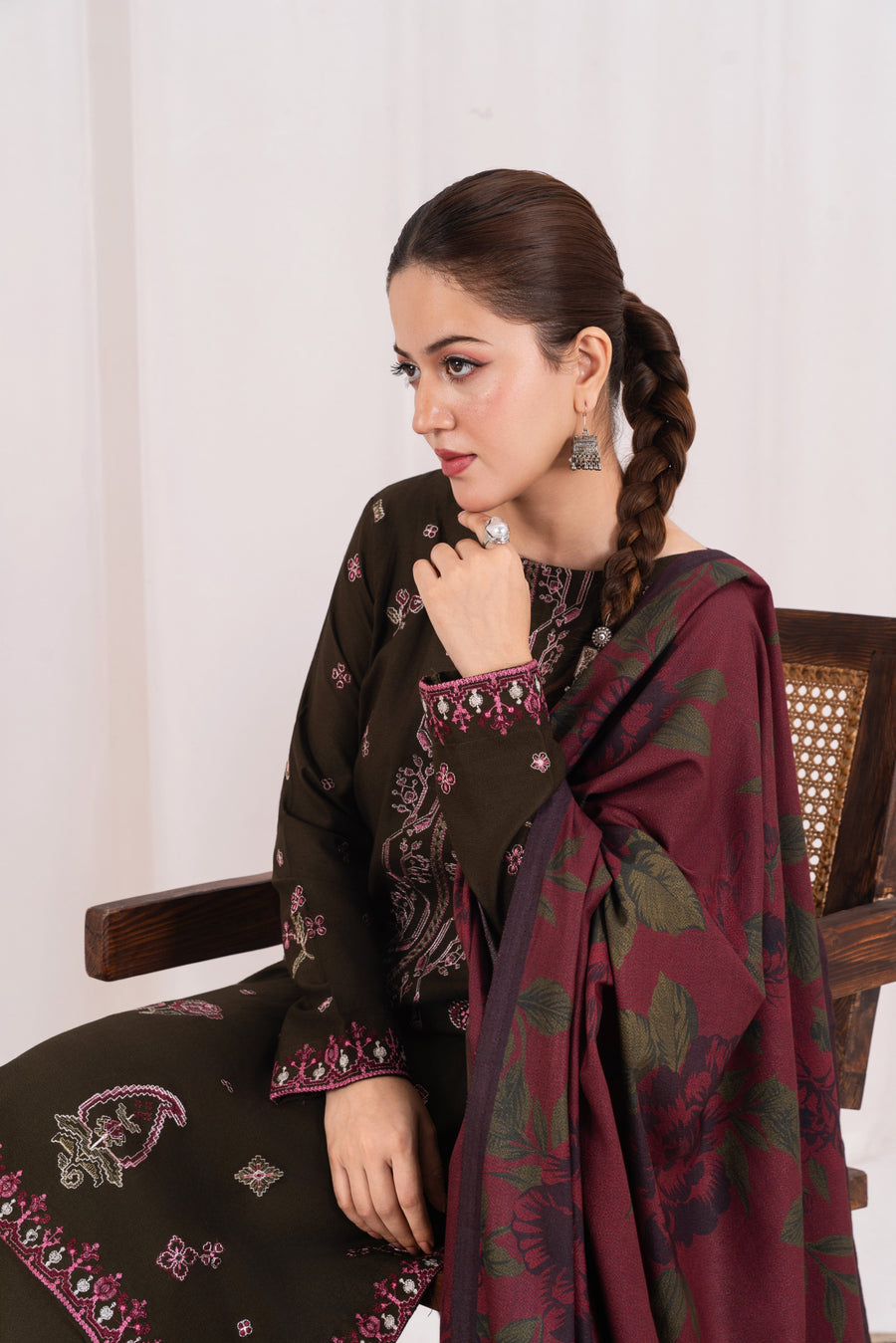 Feathers Fully Embroidered Dhanak Unstitched 3Pc Suit NIVORA-FT555