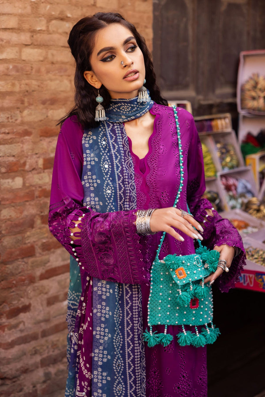 Nureh Bazar Embroidered Chikankari Lawn Unstitched 3Pc Suit NS-125