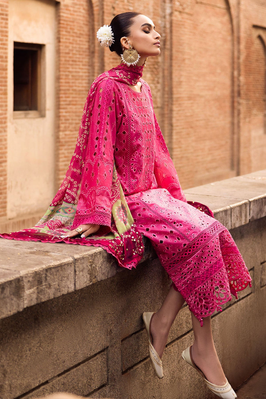 Nureh Bazar Embroidered Chikankari Lawn Unstitched 3Pc Suit NS-128