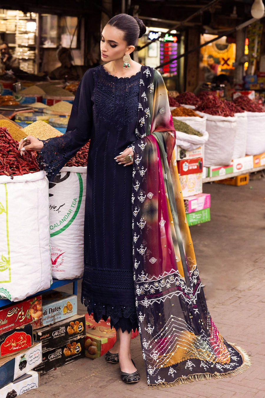 Nureh Bazar Embroidered Chikankari Lawn Unstitched 3Pc Suit NS-129