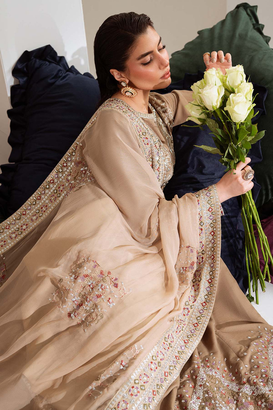 NUREH Maya Embroidered Velvet Unstitched 3Pc Suit NW-108