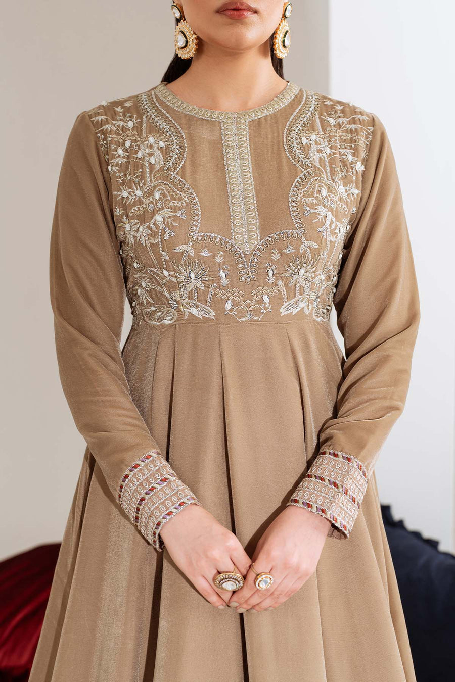 NUREH Maya Embroidered Velvet Unstitched 3Pc Suit NW-108