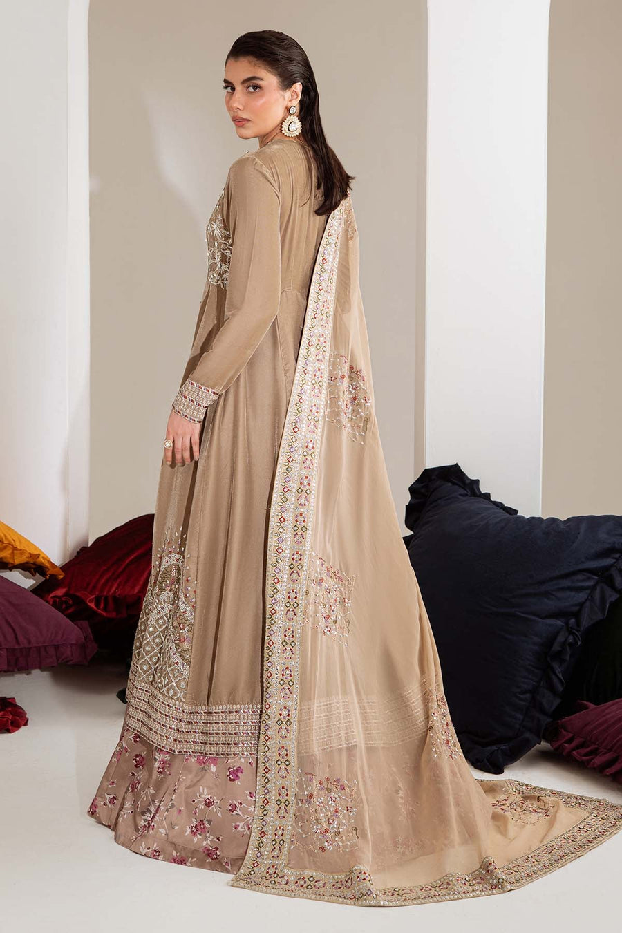 NUREH Maya Embroidered Velvet Unstitched 3Pc Suit NW-108