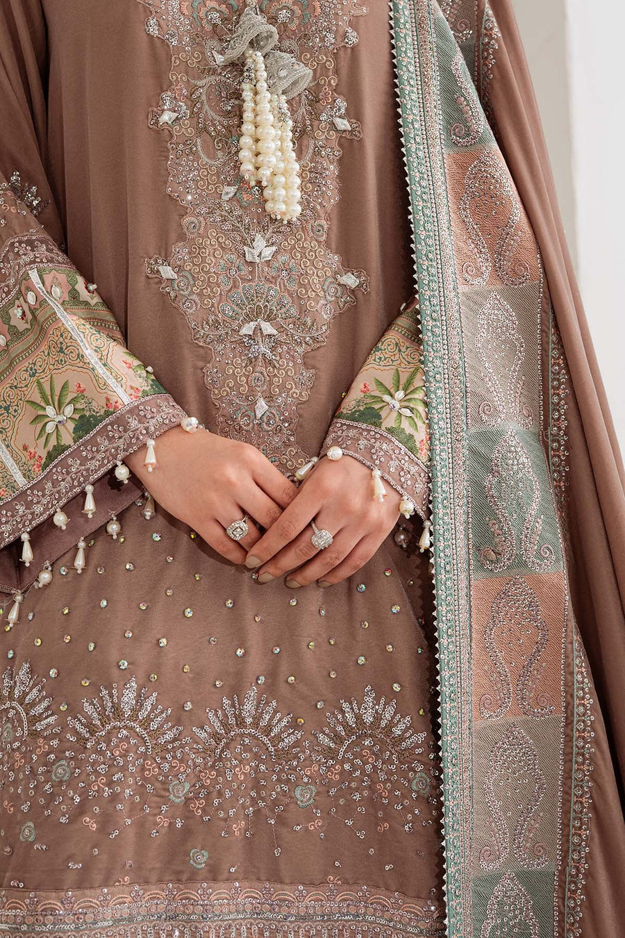 NUREH Maya Embroidered Velvet Unstitched 3Pc Suit NW-112