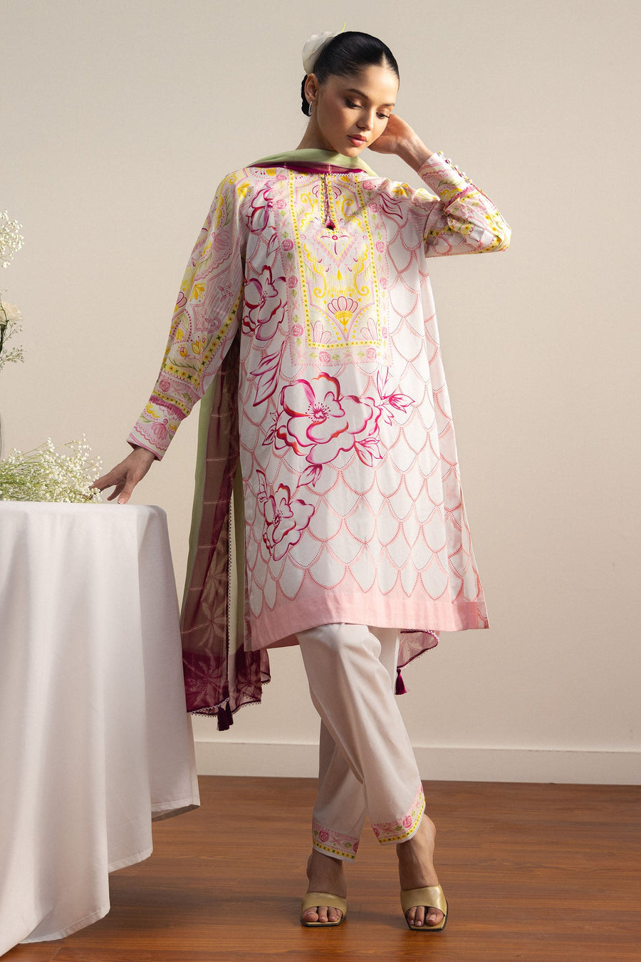 Coco by Zara Shahjahan Prints Unstitched Lawn 3Pc Suit D-05B Nami