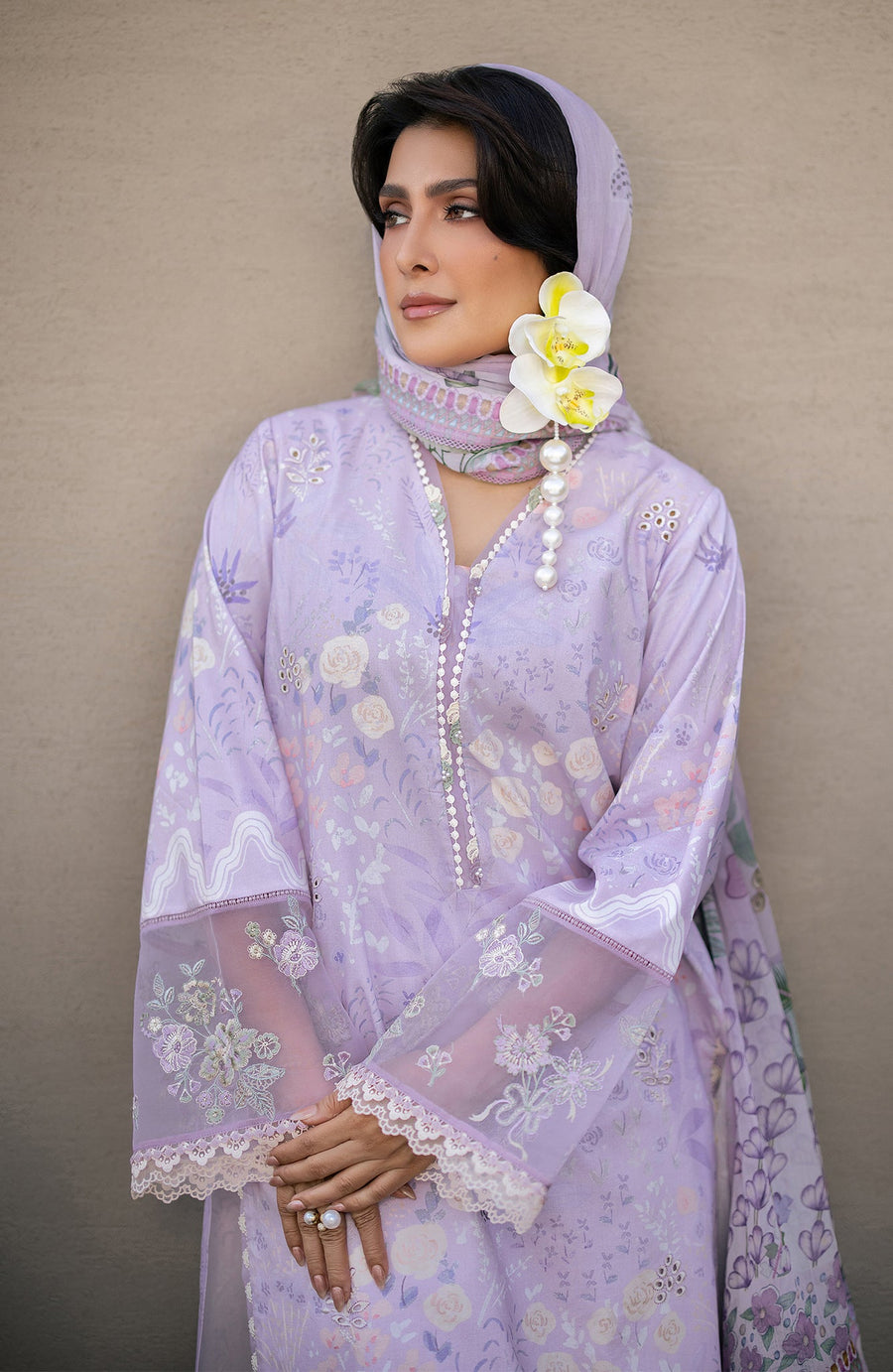 Seran Afsanah Embroidered Lawn Unstitched 3Pc Suit D-09 NIMA