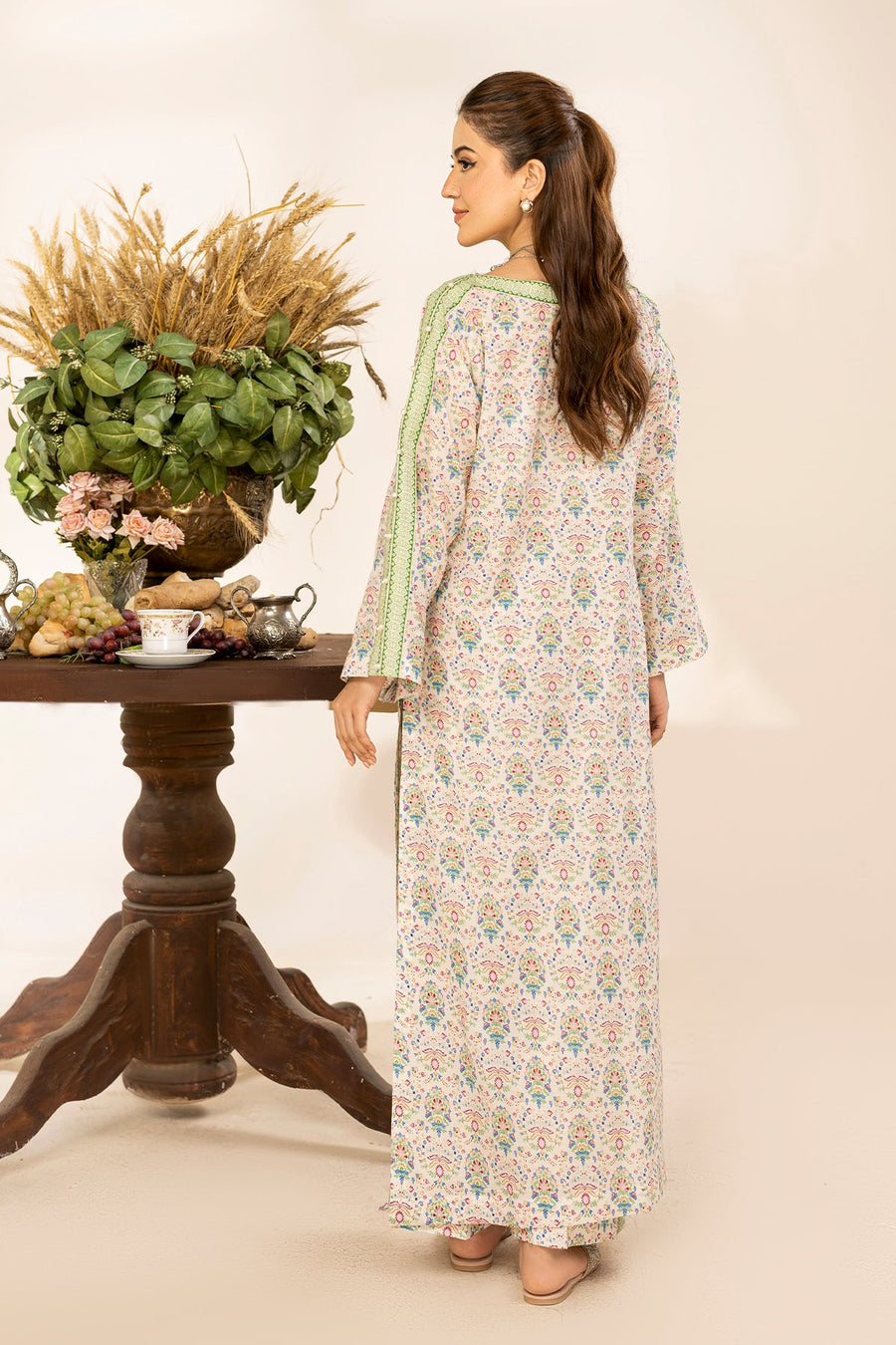 Safwa Orla Unstitched Printed Lawn 2Piece Suit - OLO01