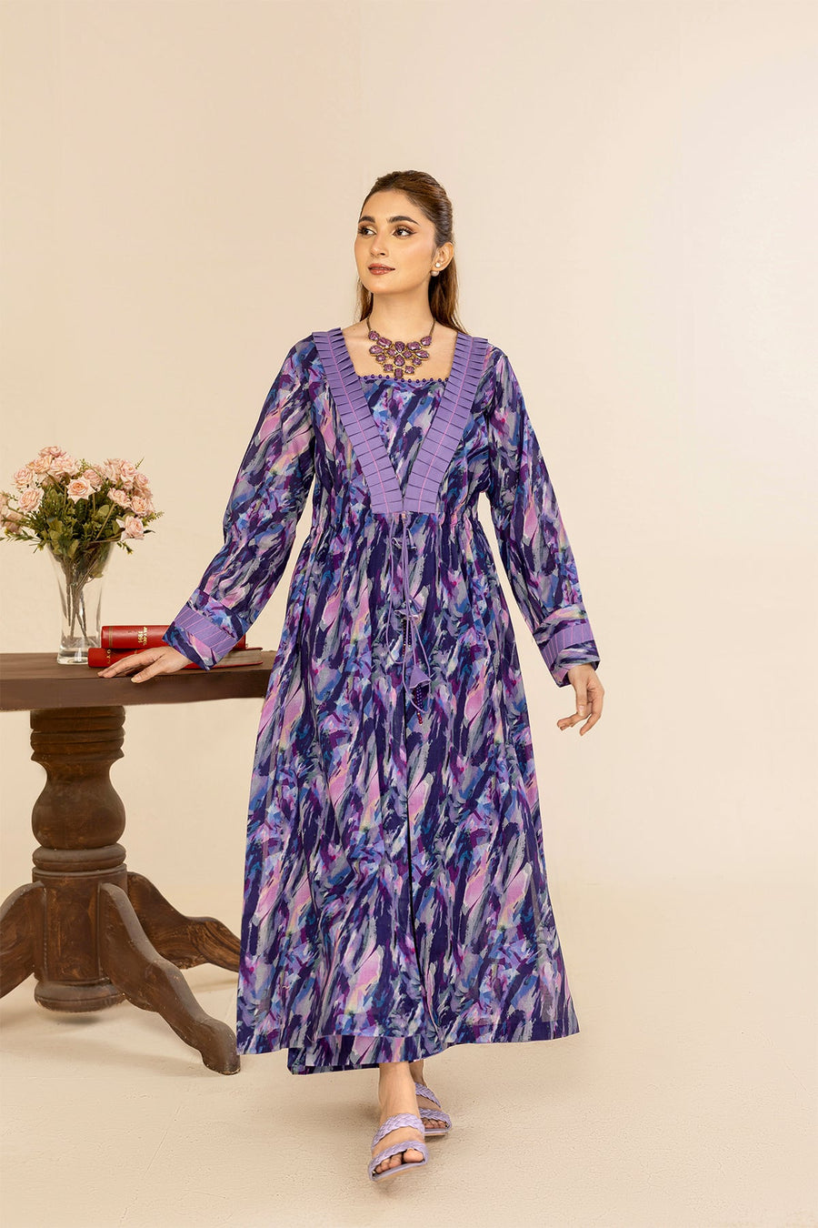 Safwa Orla Unstitched Printed Lawn 2Piece Suit - OLO02