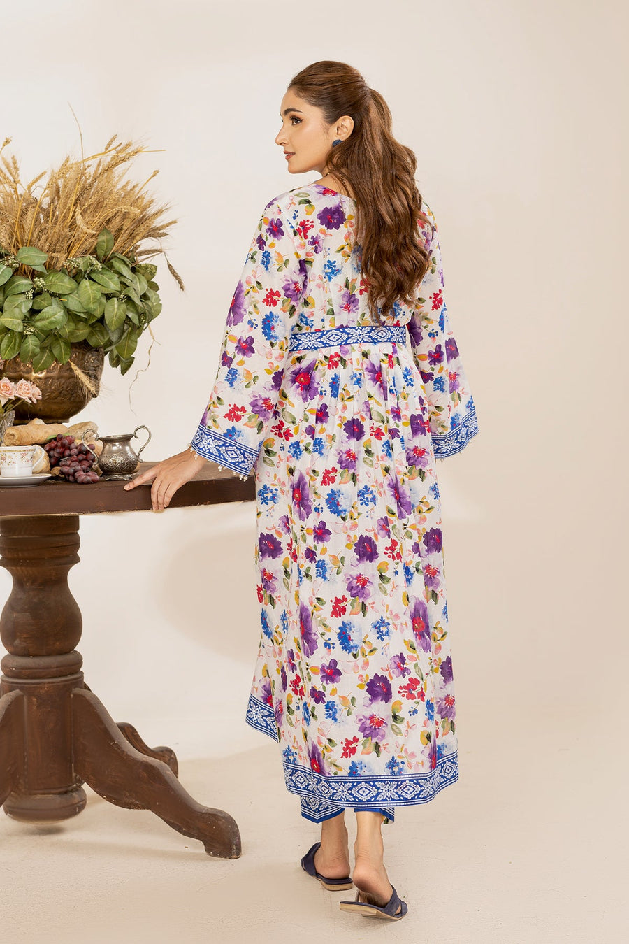 Safwa Orla Unstitched Printed Lawn 2Piece Suit - OLO03