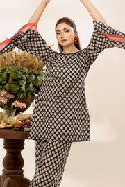 Safwa Orla Unstitched Printed Lawn 2Piece Suit - OLO05