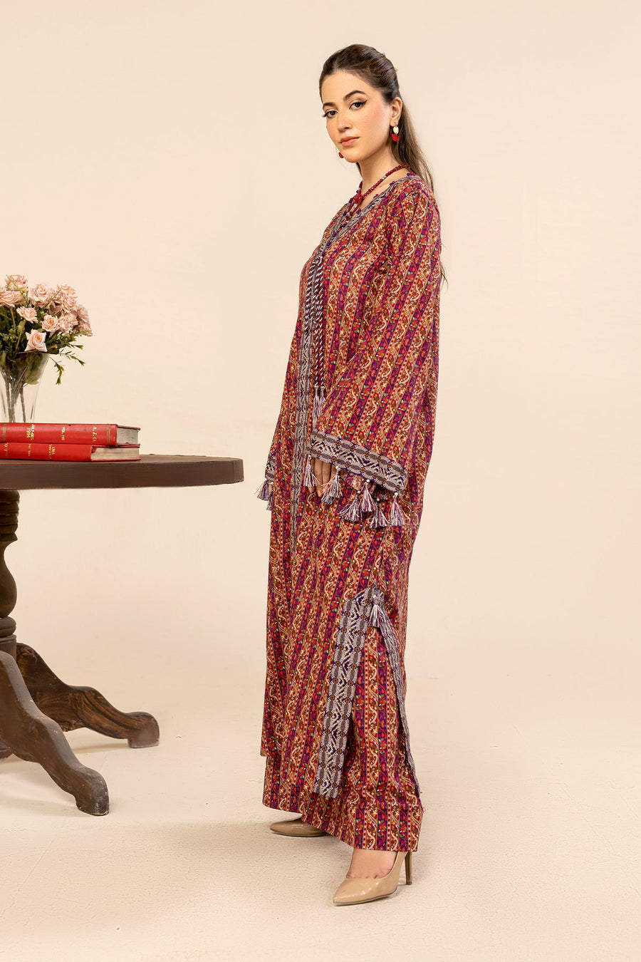 Safwa Orla Unstitched Printed Lawn 2Piece Suit - OLO07