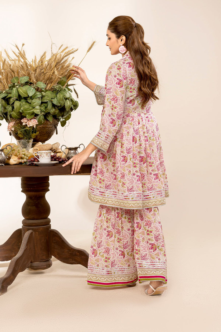 Safwa Orla Unstitched Printed Lawn 2Piece Suit - OLO08