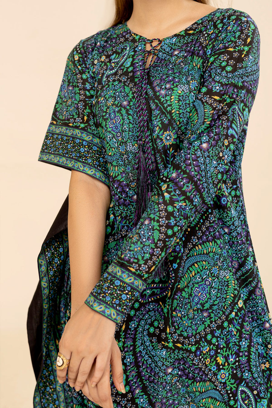 Safwa Orla Unstitched Printed Lawn 2Piece Suit - OLO09