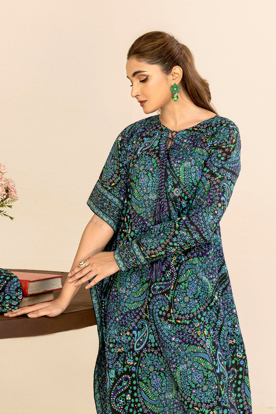 Safwa Orla Unstitched Printed Lawn 2Piece Suit - OLO09