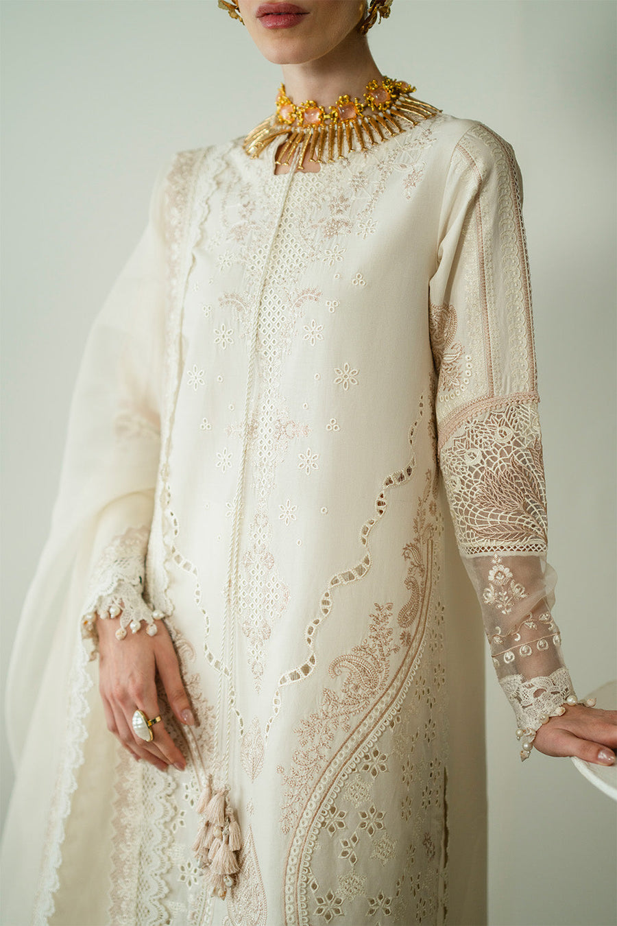 Zariya Zaira Embroidered Luxury Lawn Unstitched 3Pc Suit ZB6S105 ORSA