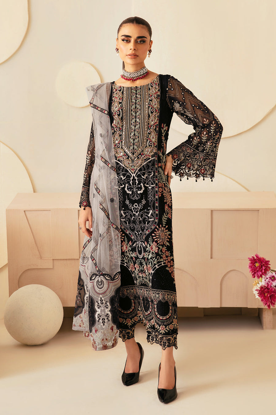 Ramsha Dastoor Embroidered Chiffon Unstitched 3Pc Suit P-105