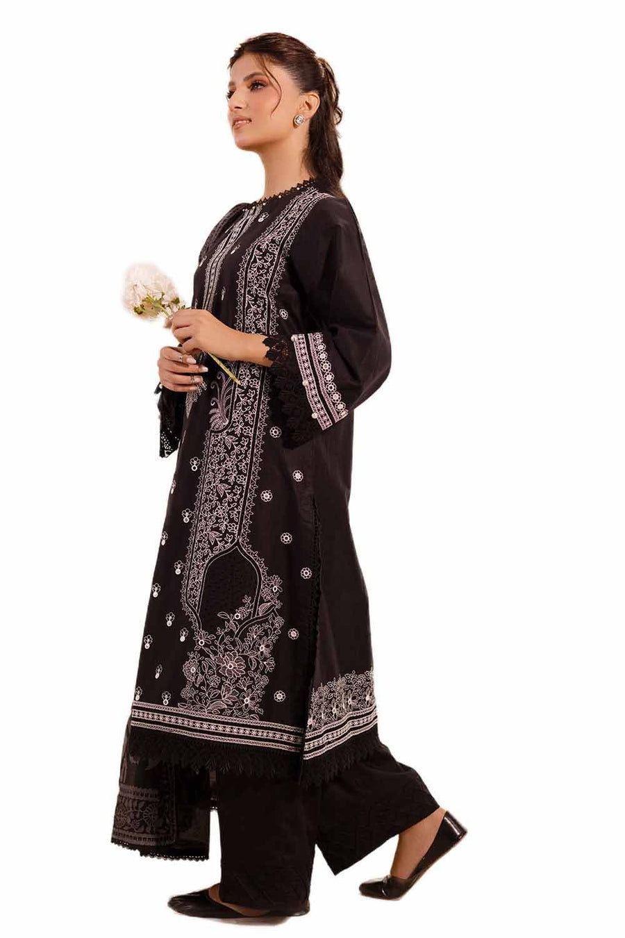 Gul Ahmed Embroidered Lawn Unstitched 3Pc Suit PC-42016