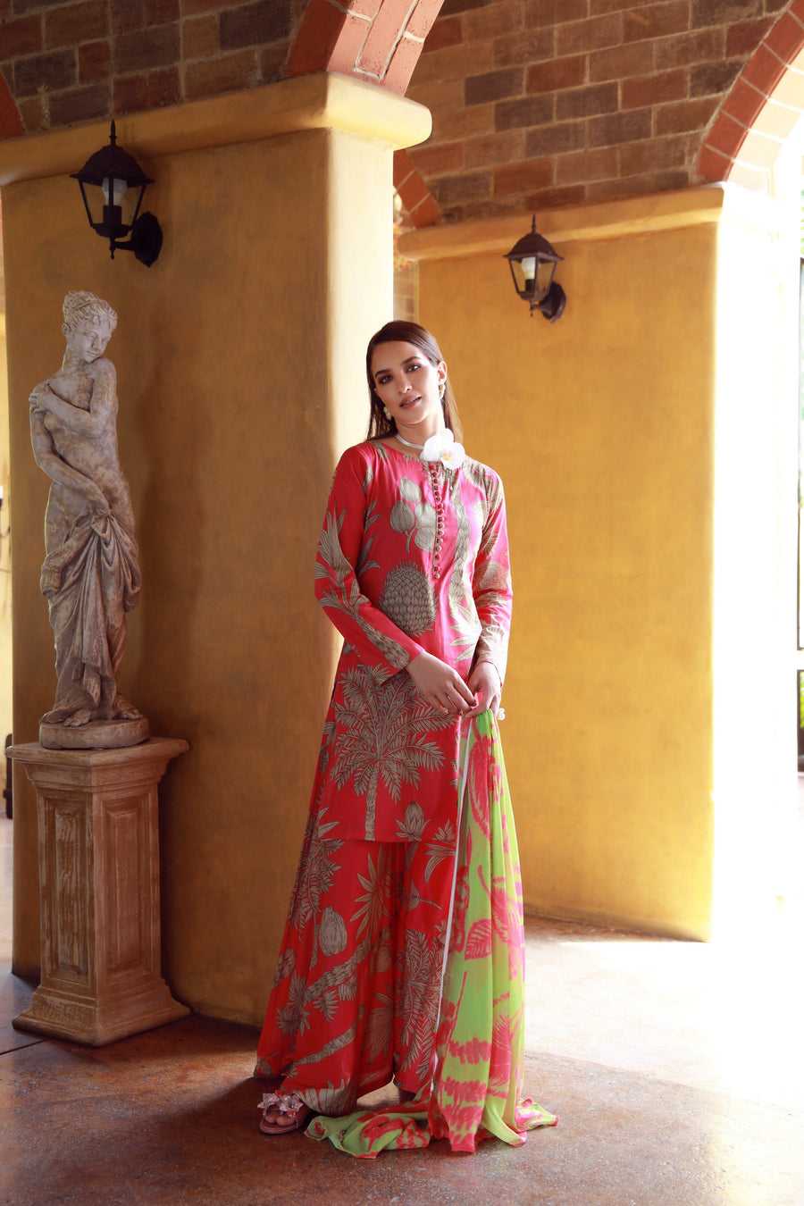 Feathers Stillness In Bloom Unstitched Printed Lawn 3Pc Suit PEONYX-FT532