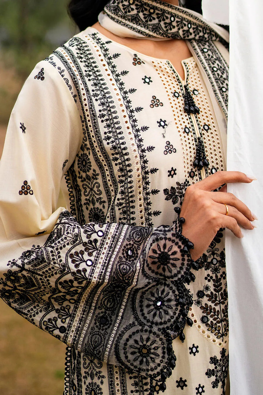 Gul Ahmed Premium Luxury Unstitched Embroidered Lawn 3Pc Suit PM-52057