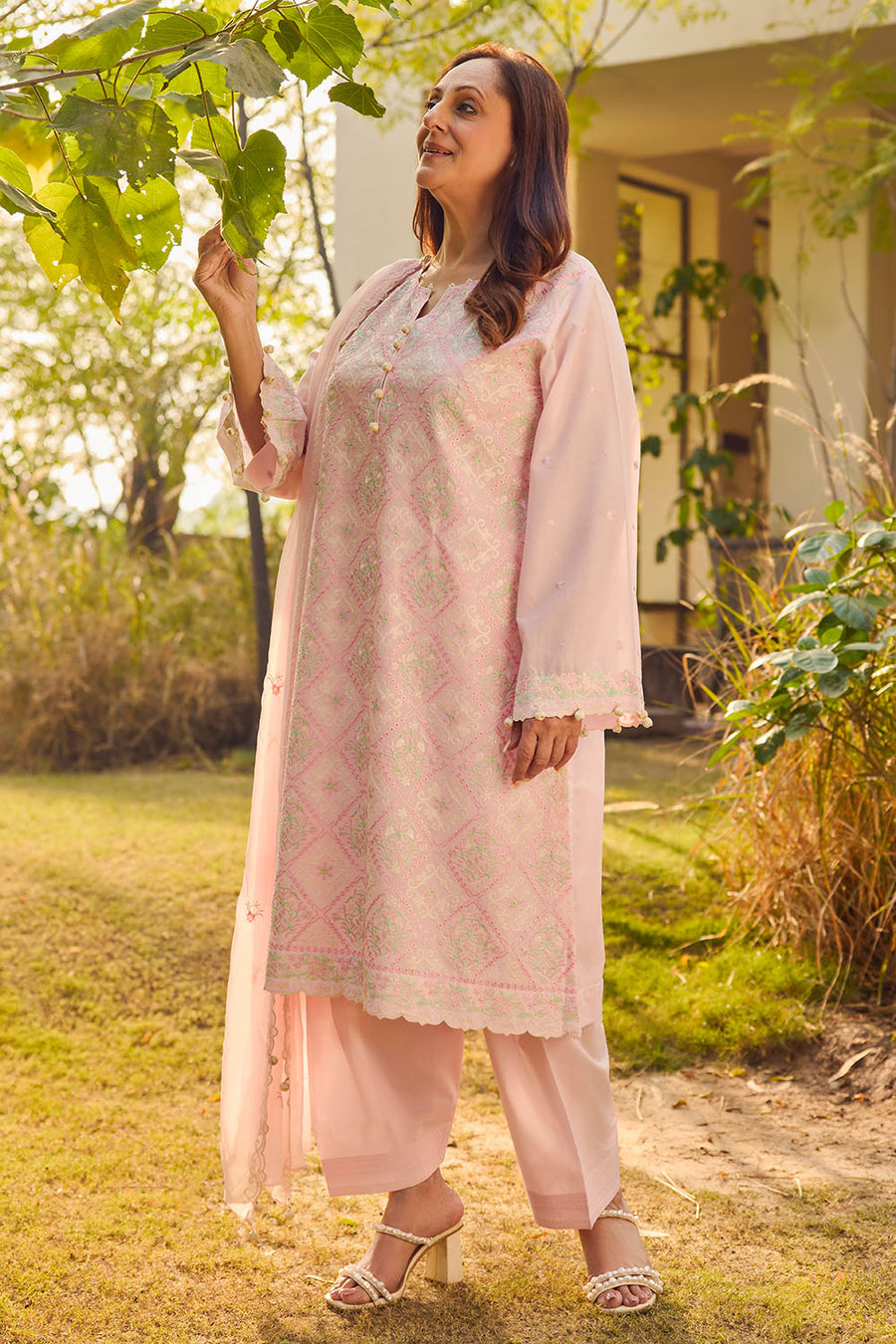 Gul Ahmed Tribute to Mothers Embroidered Lawn Unstitched 3Pc Suit PM-52087