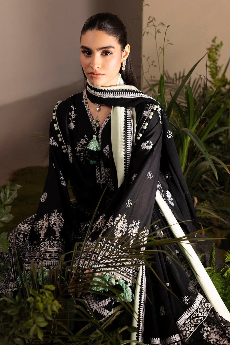 Gul Ahmed Slow Bloom Embroidered Lawn Unstitched 3Pc Suit PM-62005