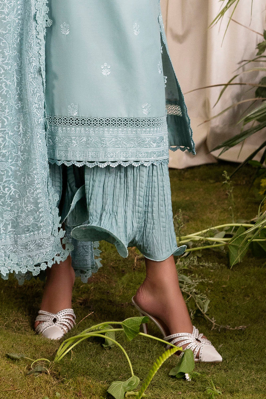 Gul Ahmed Slow Bloom Embroidered Lawn Unstitched 3Pc Suit PM-62006