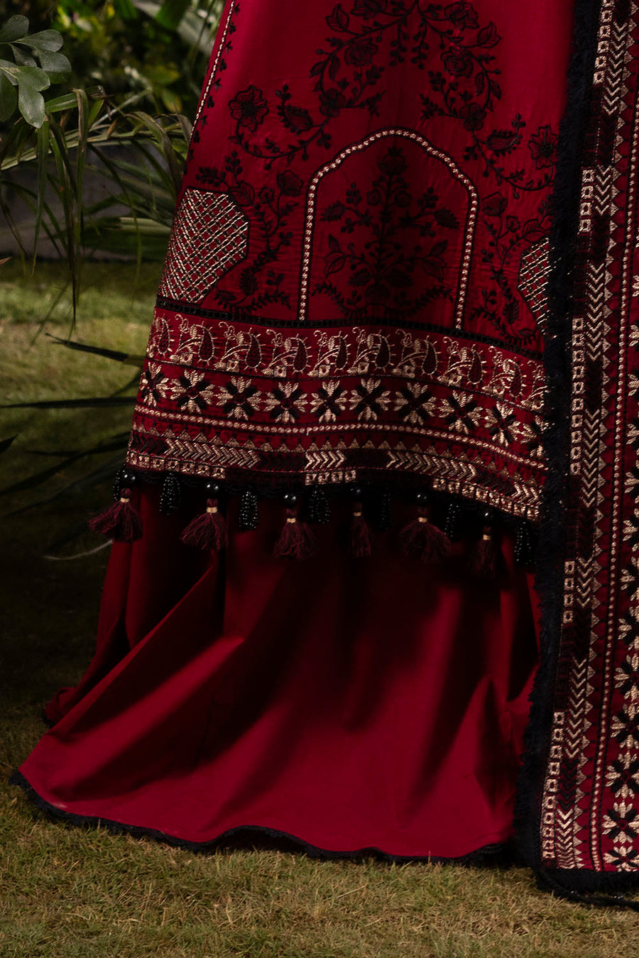 Gul Ahmed Slow Bloom Embroidered Lawn Unstitched 3Pc Suit PM-62019