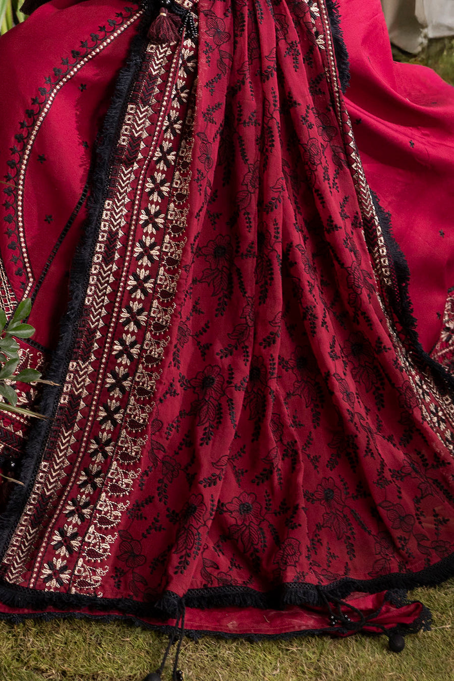 Gul Ahmed Slow Bloom Embroidered Lawn Unstitched 3Pc Suit PM-62019