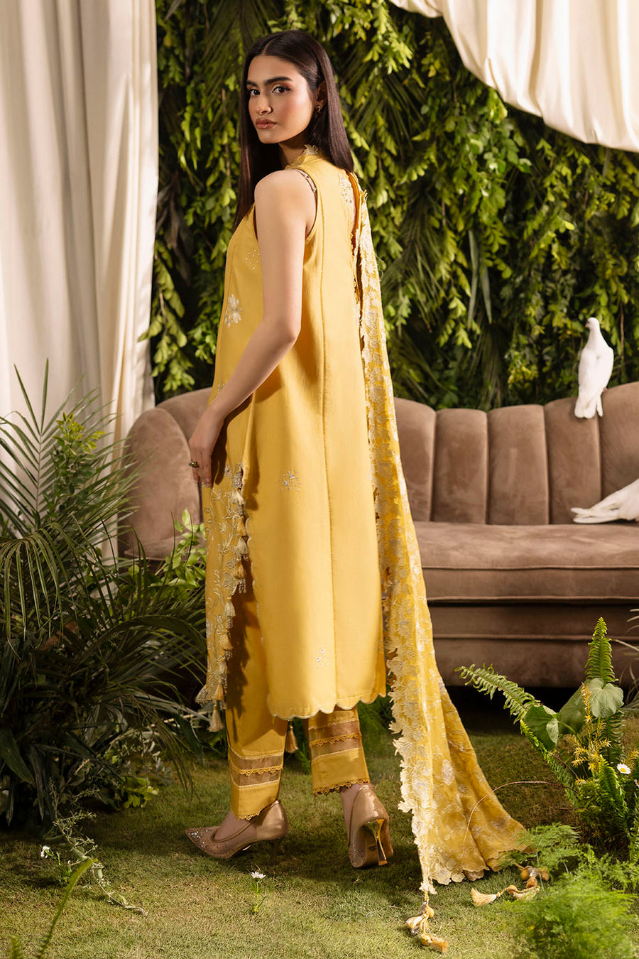 Gul Ahmed Slow Bloom Embroidered Lawn Unstitched 3Pc Suit PM-62028